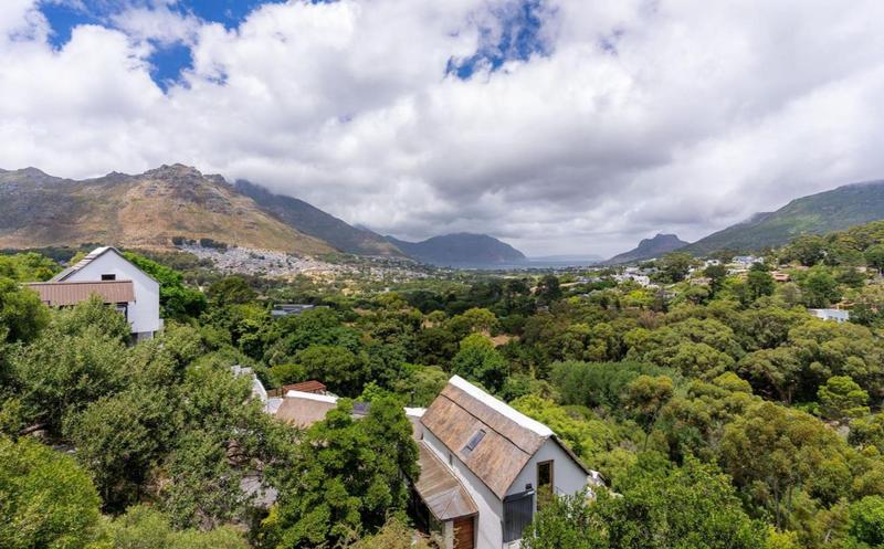 6 Bedroom Property for Sale in Hout Bay Western Cape